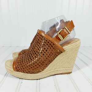 VINCE CAMUTO • Davonna Wedges Leather Sandals C827